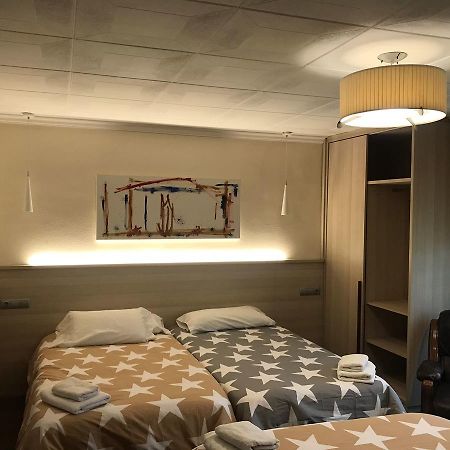 Hostal Fonda Galicia Cardedeu Exteriér fotografie