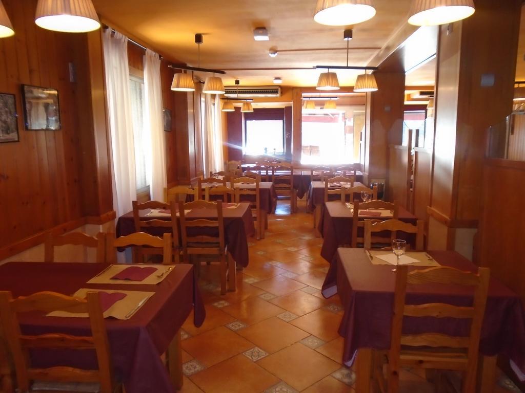 Hostal Fonda Galicia Cardedeu Exteriér fotografie