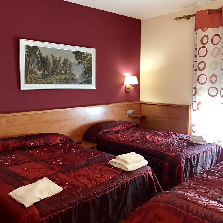 Hostal Fonda Galicia Cardedeu Exteriér fotografie
